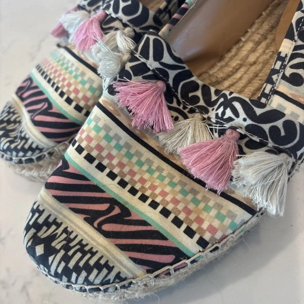Crown Vintage Platform Espadrilles Womens SZ 8.5M Multicolor Fabric Tassels Boho